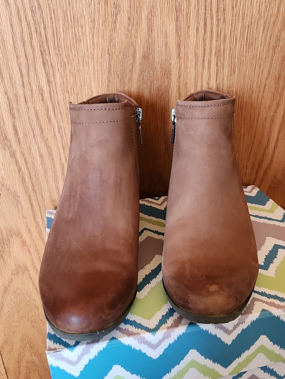Blondo Brown Leather Women's Waterproof 2 Inch Stacked Heel Ankle Zip Booties